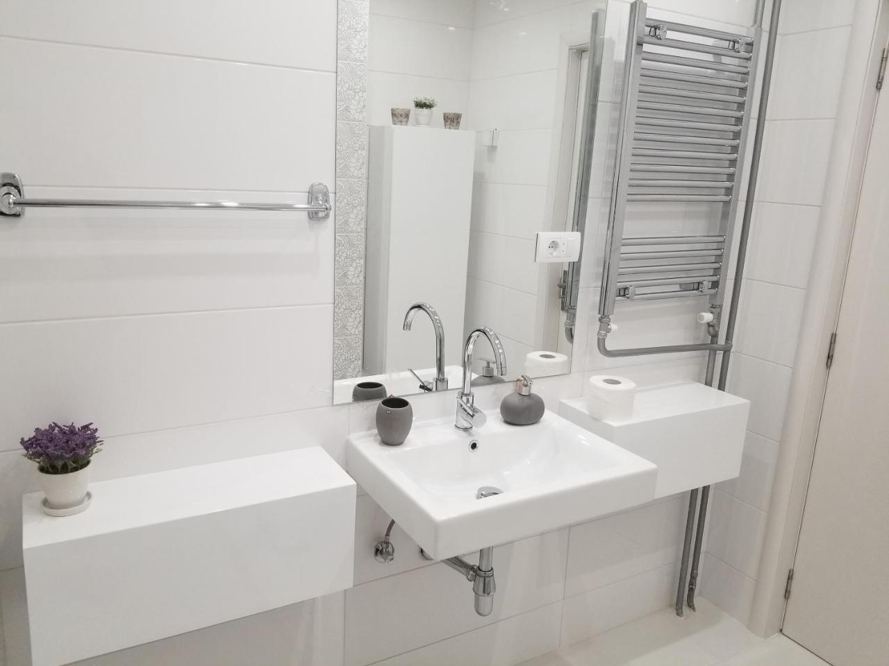 Studio Angel Stan Na Dan Novi Sad Eksteriør billede