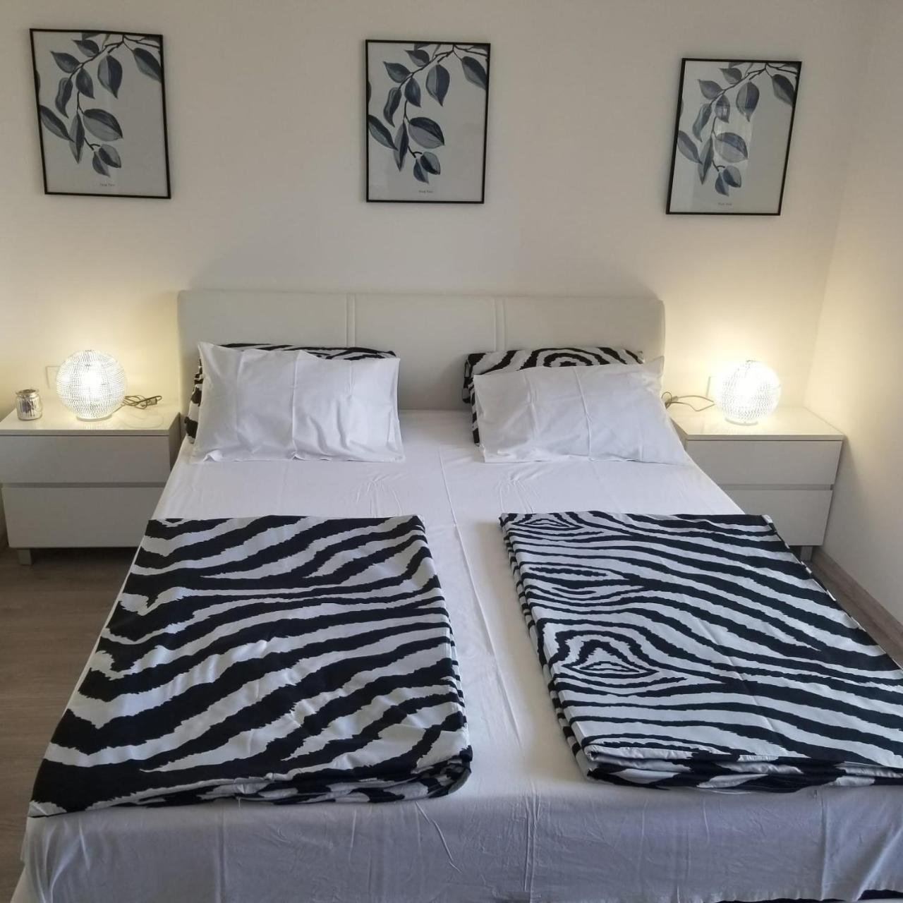 Studio Angel Stan Na Dan Novi Sad Eksteriør billede